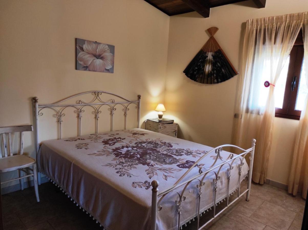 Casetta Albizia San Vito dei Normanni Esterno foto