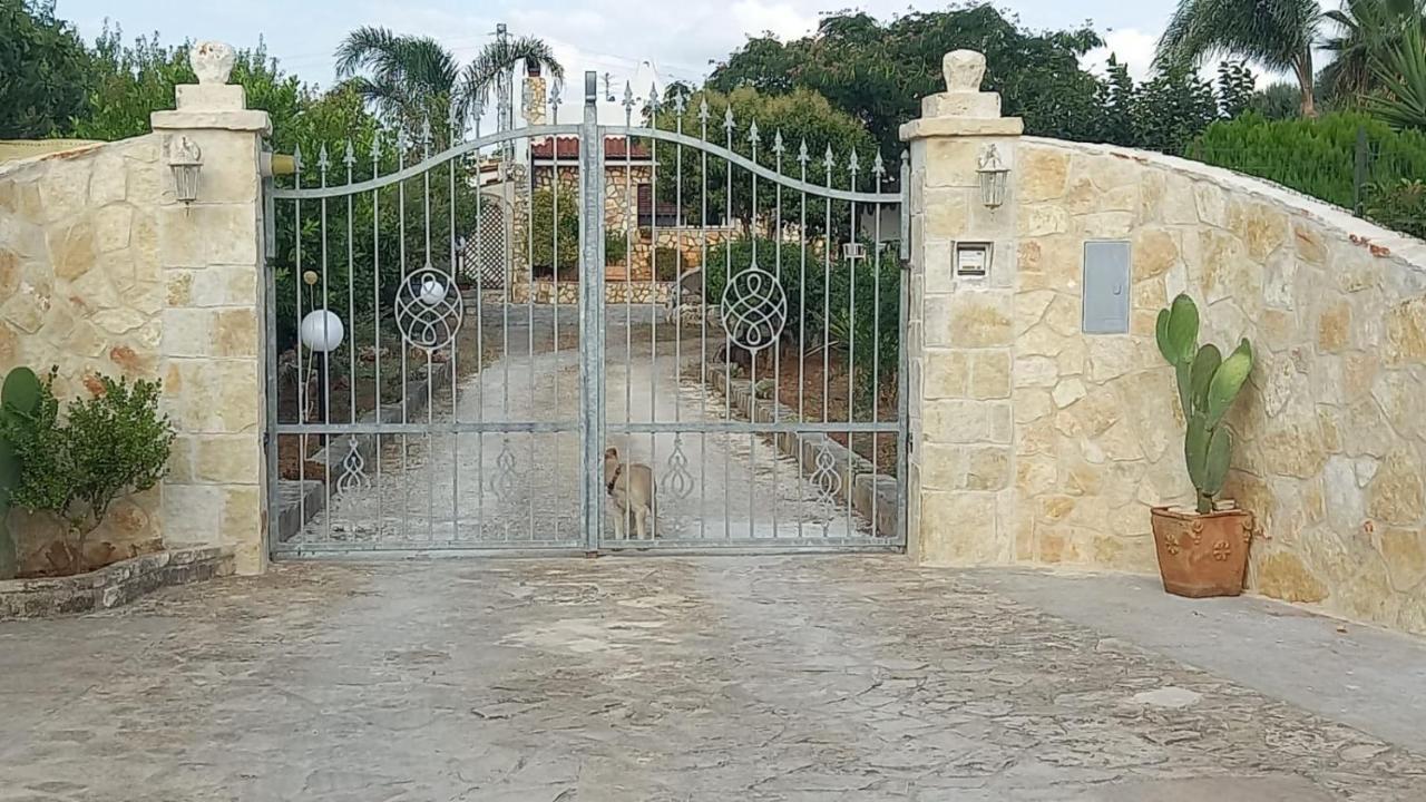 Casetta Albizia San Vito dei Normanni Esterno foto